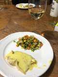 Filete de pescado Hamachi en salsa de azafrán con el toque Sonorense