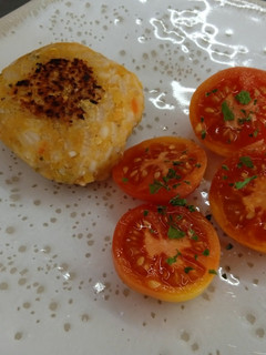 Una foto de Hamburguesas de lentejas rojas y arroz