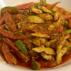 Chatpatta kachi Keri or gaajar ka achaar 🥕🥭👌🏻 A picture of Chatpatta kachi Keri or gaajar ka achaar 🥕🥭👌🏻.
