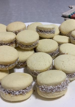 Una foto de Alfajorcitos de maicena con aceite