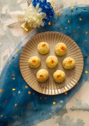 A picture of Malai ladoo.