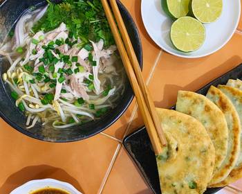 How To Make Recipe Pho Ga Vietnamese Chicken Noodle Soup Delicious and Healthy