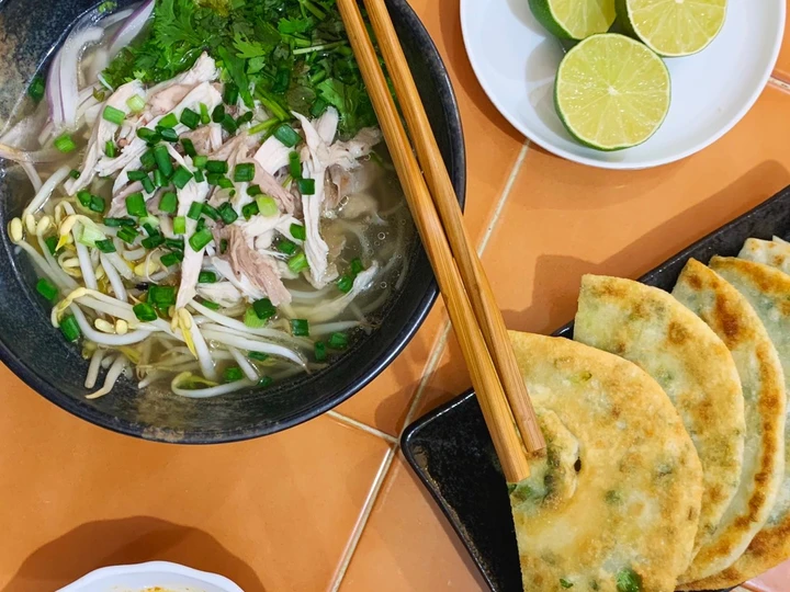 Easy Steps Make Recipes Pho Ga (Vietnamese Chicken Noodle Soup) the Delicious So Delicious.