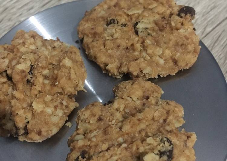 Resep Crunchy oatmeal raisin cookies, Enak
