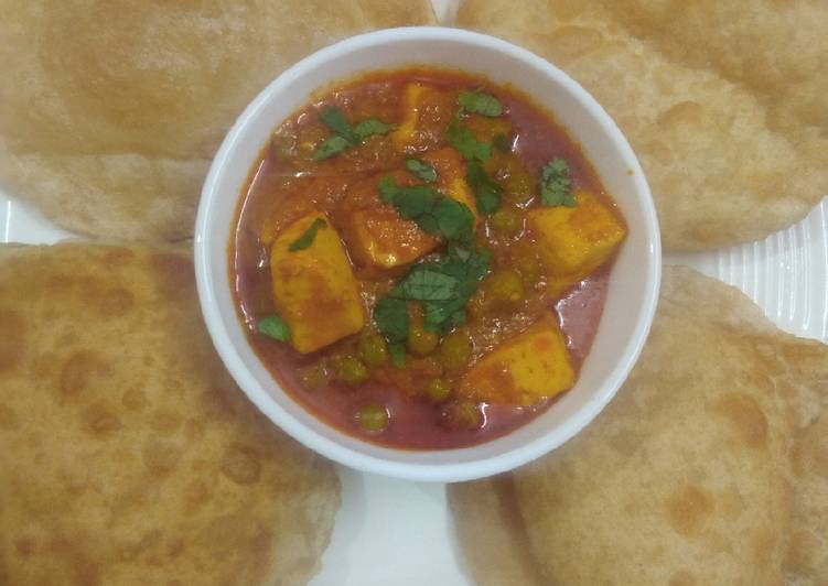 Recipe of Super Quick Homemade Matar paneer with poori