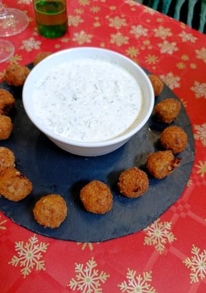 Foto principal de Bolas de Pollo al Curry con Raita, fácil y exótico