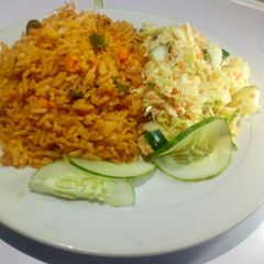 A picture of Jollof rice by kelechi Okorie.