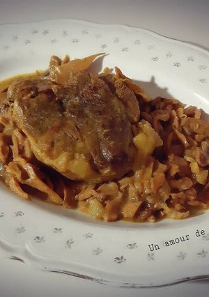 Une photo de Tajine d'agneau aux champignons 🍄