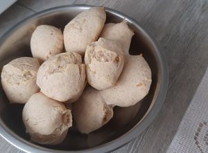 Foto de Pão de queijo fake com descarte de levain