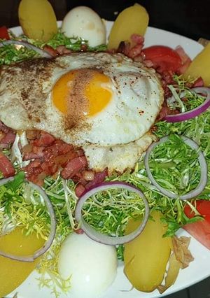 Une photo de La frisée aux lardons à ma façon