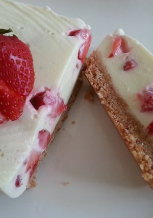 Une photo de Terrine fraise & chocolat blanc