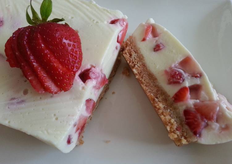 Recipe: Appetizing Terrine fraise & chocolat blanc