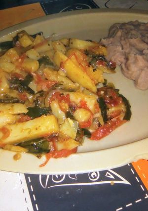 Una foto de Papas con rajas a la mexicana