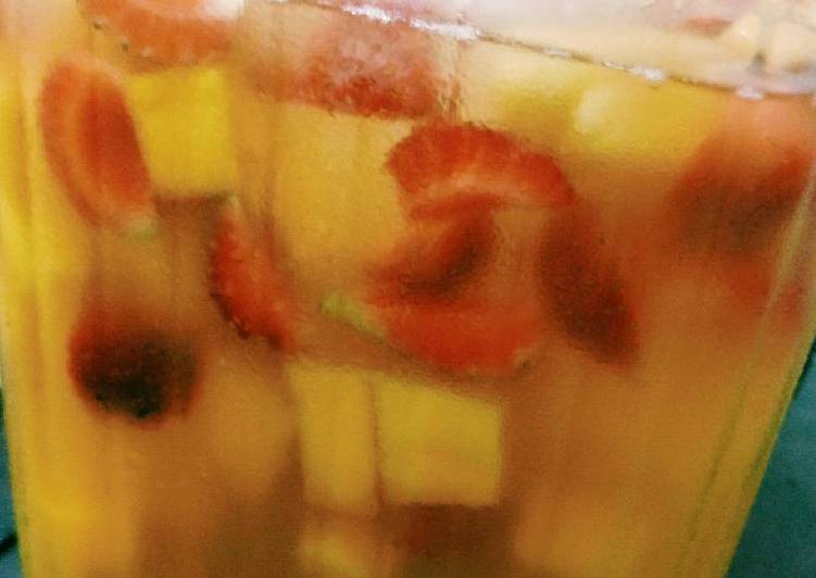 Bagaimana Menyiapkan Tropical Mix Fruit Ice🍹, Bikin Ngiler