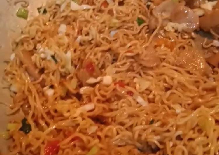 Cara Gampang Membuat Mie goreng baso yang Lezat Sekali