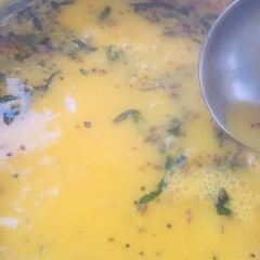 A picture of Dahi Kadhi.