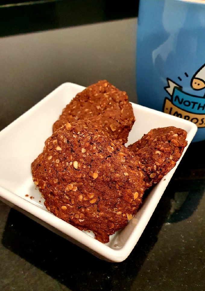 Una foto de Galletas de chocolate y jengibre súper mega fáciles