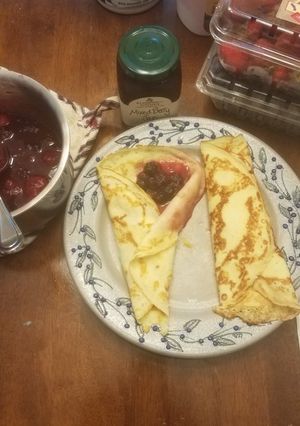 A picture of Scotts crepes.