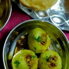 A picture of Stuffed tinde.