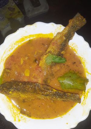 A picture of Bengal fish curry.