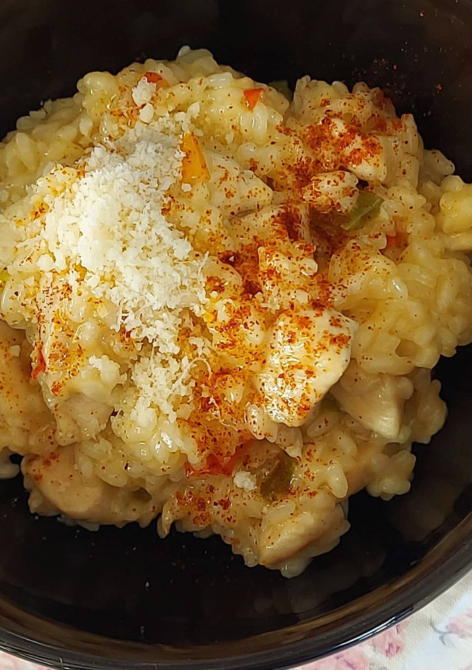 Una foto de Risotto de pollo y parmesano