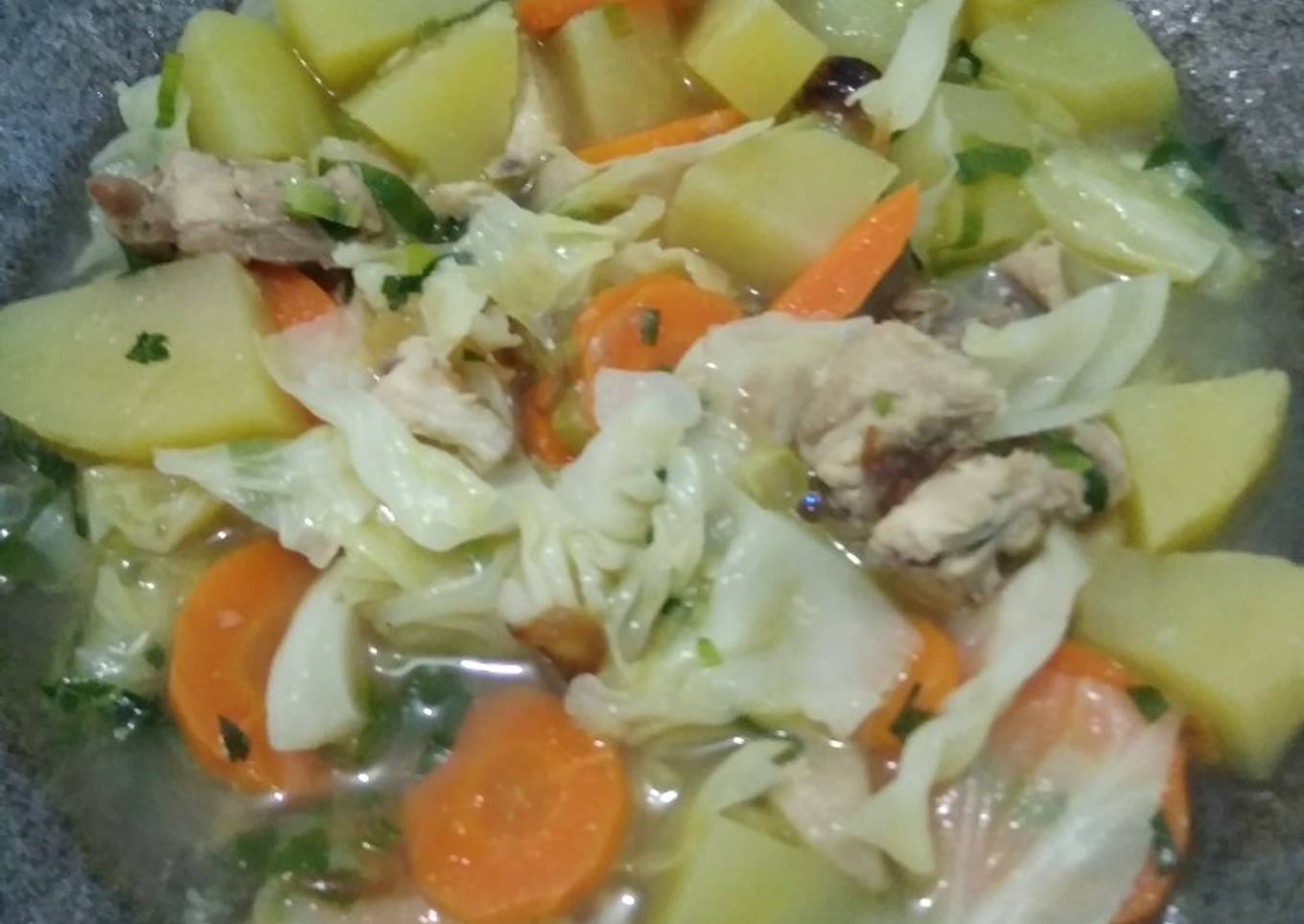 Sup Ayam Bakso Simple Banget