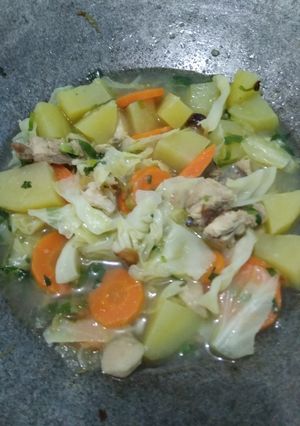 Foto resep Sup Ayam Bakso Simple Banget