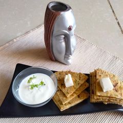 A picture of Healthy Jowar and vegetable paratha.