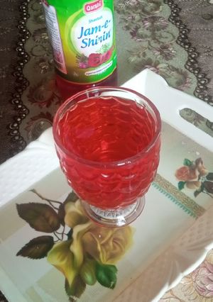 A picture of Jam e Shirin Sharbat🍷.