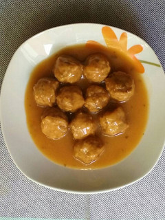 Una foto de Albóndigas de pollo con champiñón en salsa de hongos