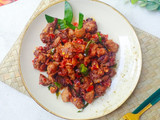 Tumis daging kambing pedas daun jeruk