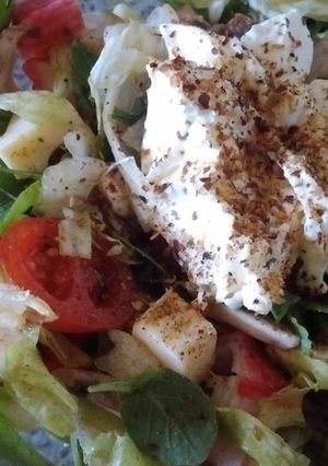 Una foto de Ensalada super fresca almuerzo de verano 