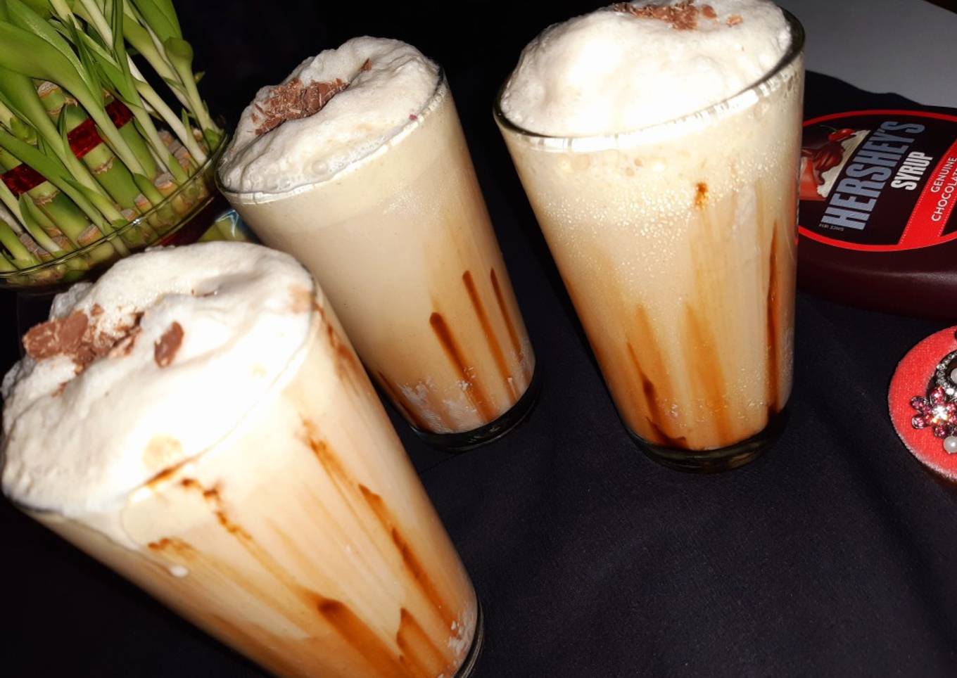 Chocolate cold coffee with icecream