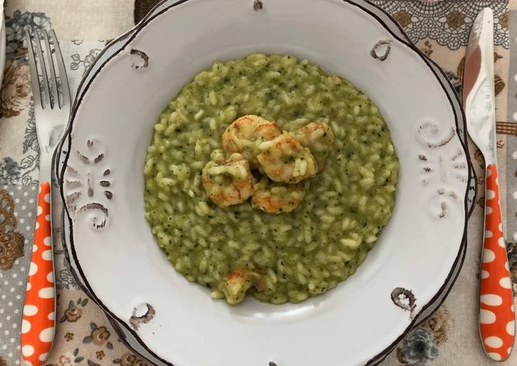 Risotto con Crema di Zucchine e Gamberi in Pentola a Pressione