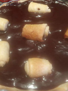 Una foto de Tarta de hojaldre con crema pastelera y chocolate Exprés