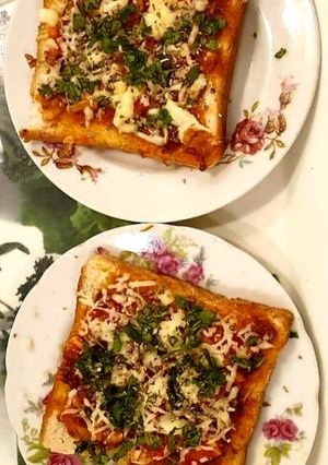 A picture of Garlic Bread.