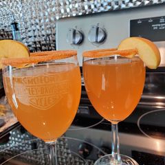 A picture of Caramel Apple Mimosas 🍎.