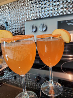 A picture of Caramel Apple Mimosas 🍎.