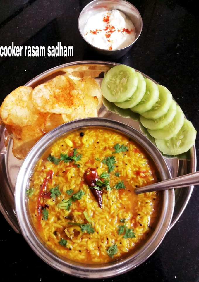 குக்கர் ரசம் சாதம் செய்முறை முக்கிய புகைப்படம்