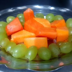Papaya grapes chat A picture of Papaya grapes chat.