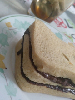 Una foto de Sándwich de pan de avena con Nocilla fit