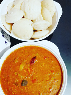 A picture of Idli sambar.