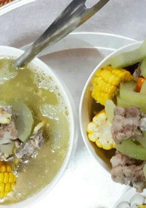 Hình của món Canh sườn nấu rau củ.