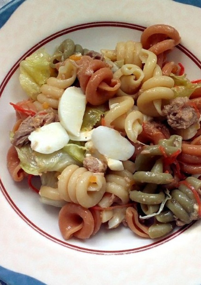 Una foto de Ensalada de Trottole tricolor