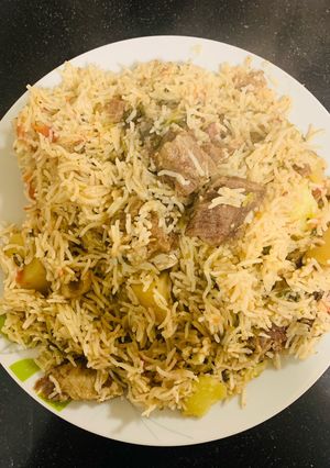 A picture of Special Mutton Pulao.