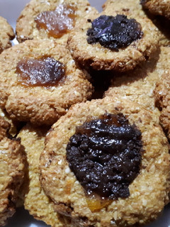 Una foto de Galletas de avena coco y naranja!