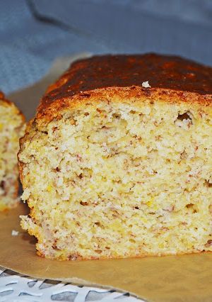 Zdjęcie przepisu Chlebek bananowy z kawałkami czekolady.