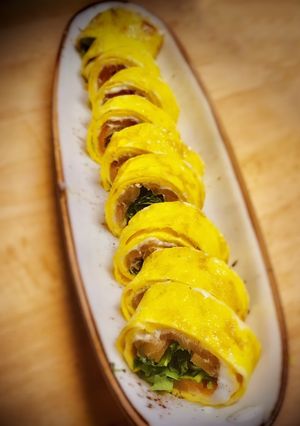 Foto principal de Falso sushi de salmón y rúcula