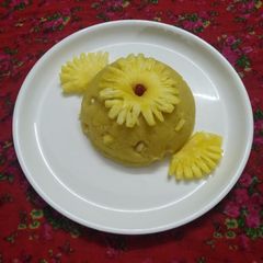 A picture of Pineapple suji halwa.