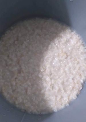 Hình của món Nấu yến mạch bằng nồi cơm điện.